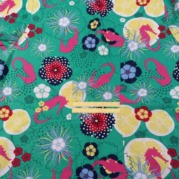 Dickies Small Scrub Top Green Seahorse Floral - Picture 5 of 5